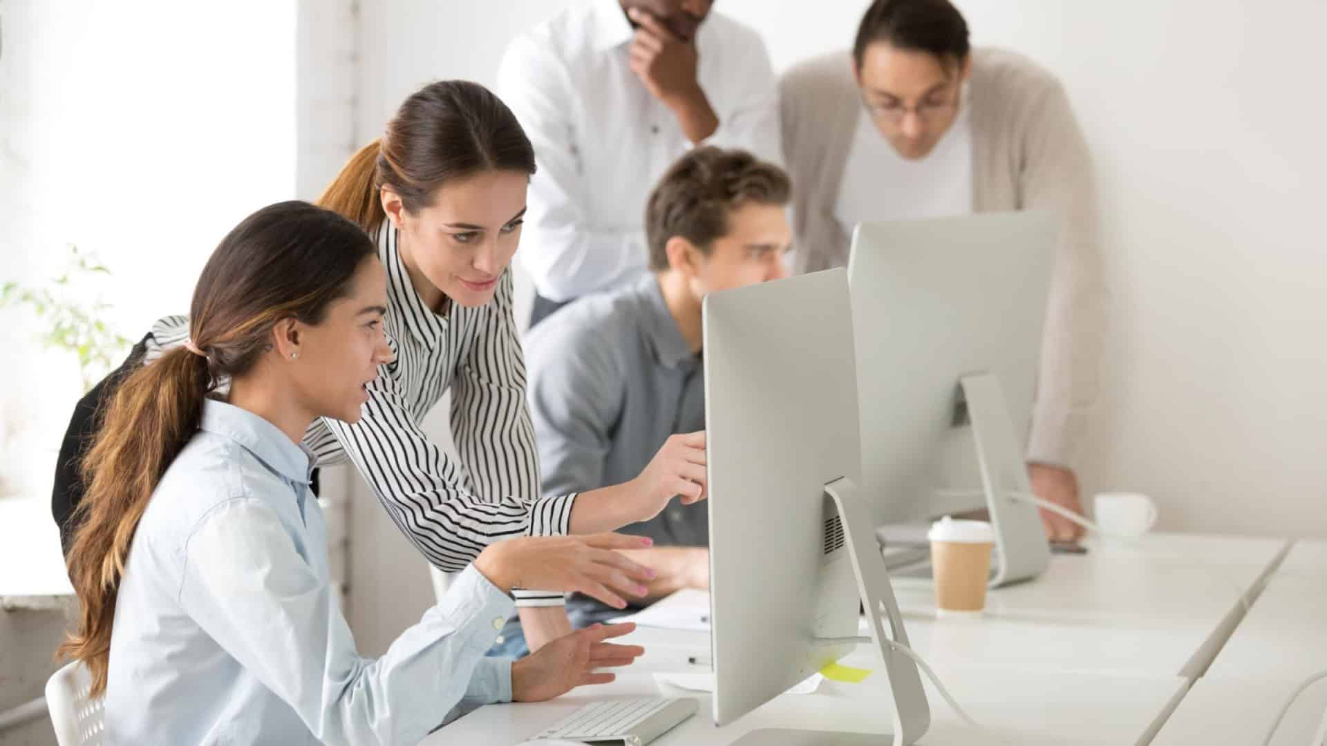 Comment les entreprises à Caen s'adaptent au numérique avec les agences web ?